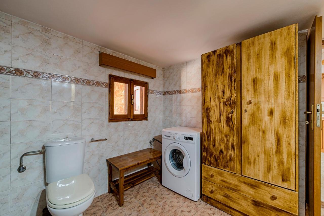 Hara'S Traditional Detached House In Malona Malona Village Exterior foto